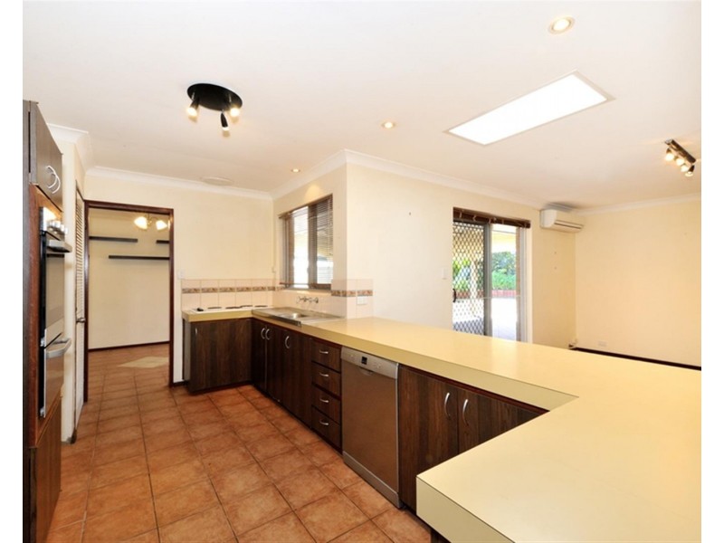 5 Tempest Place, Waikiki WA 6169