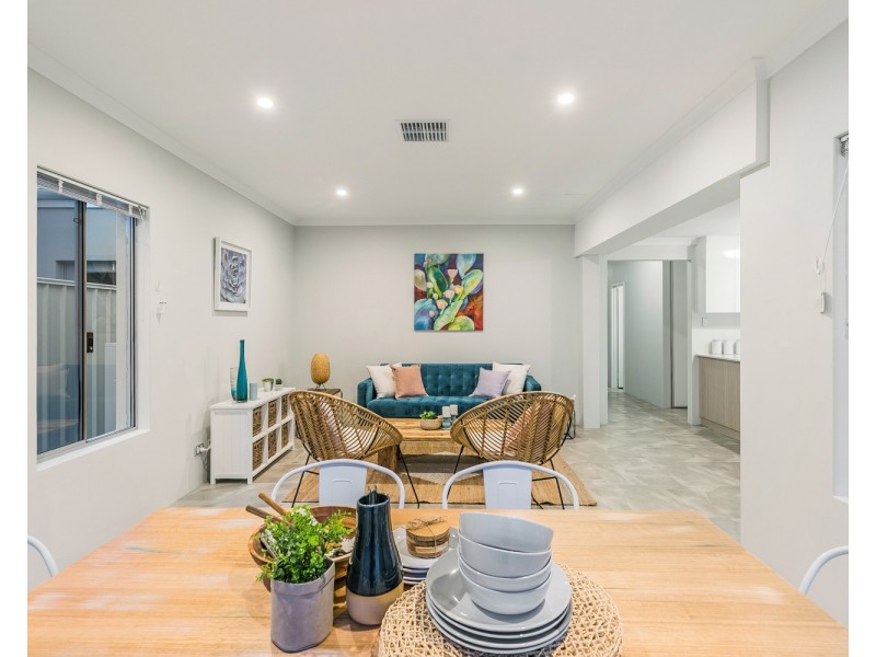 10 Roe Street, Rockingham WA 6168