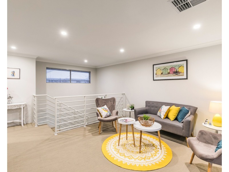 10 Roe Street, Rockingham WA 6168