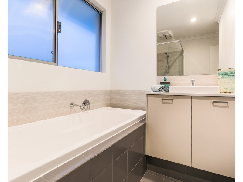 10 Roe Street, Rockingham WA 6168