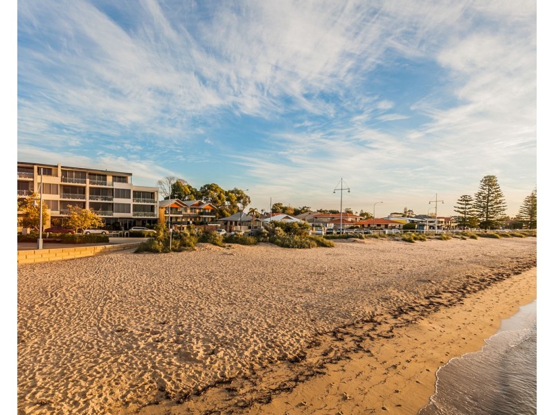 10 Roe Street, Rockingham WA 6168