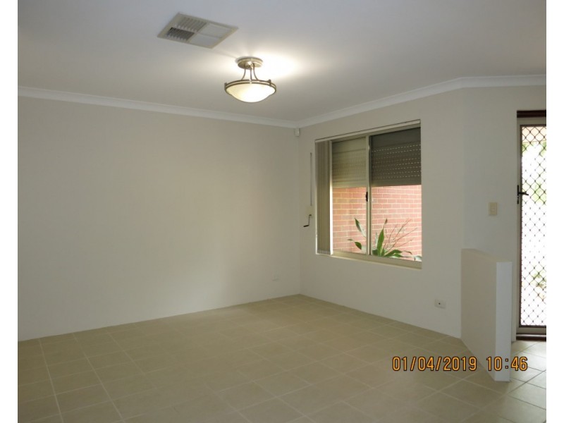 8 Montoro Drive, Port Kennedy WA 6172