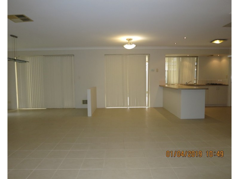 8 Montoro Drive, Port Kennedy WA 6172