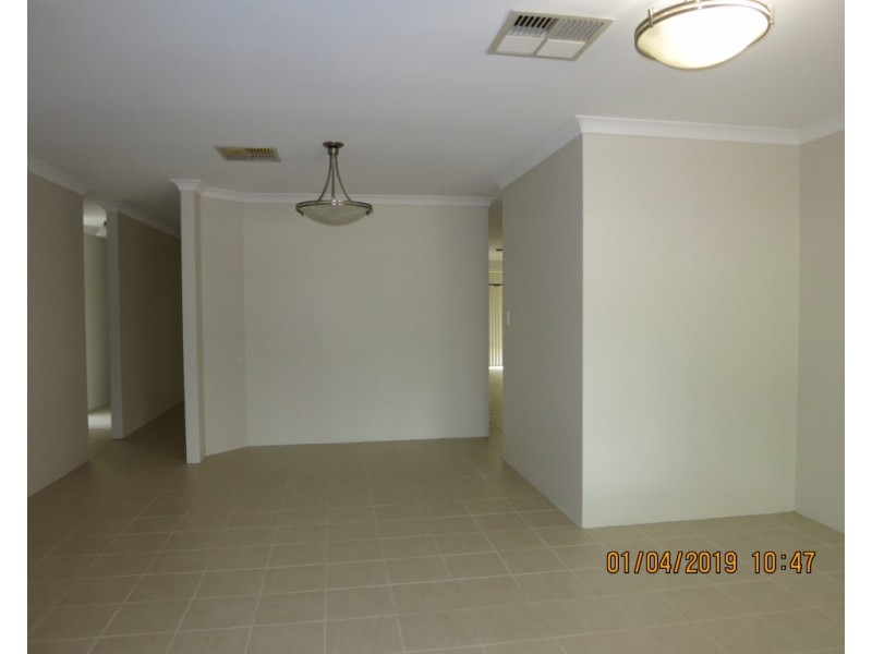 8 Montoro Drive, Port Kennedy WA 6172