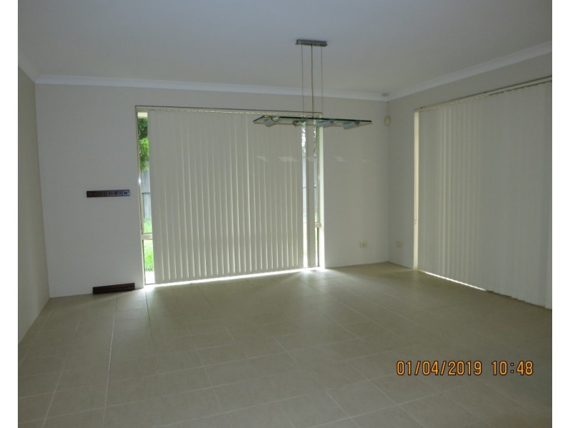 8 Montoro Drive, Port Kennedy WA 6172