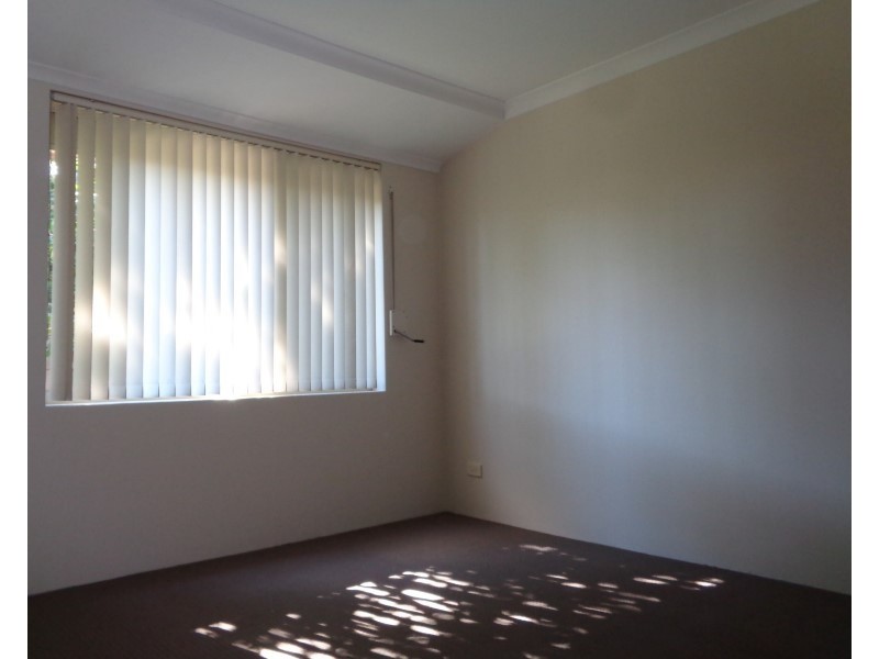 8 Montoro Drive, Port Kennedy WA 6172