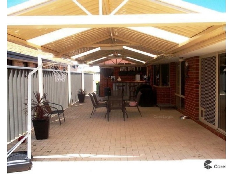 8 Montoro Drive, Port Kennedy WA 6172