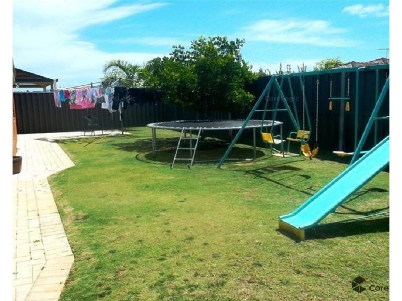 8 Montoro Drive, Port Kennedy WA 6172