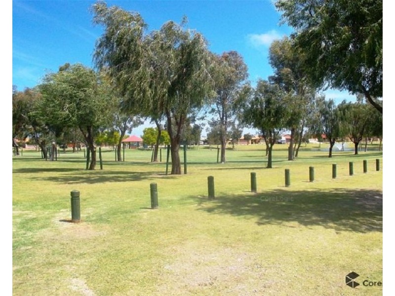 8 Montoro Drive, Port Kennedy WA 6172