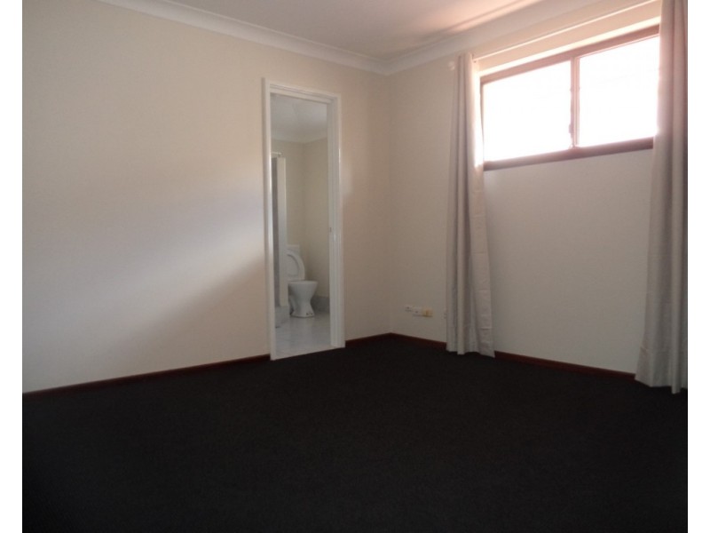 4 Jamaican Road, Safety Bay WA 6169