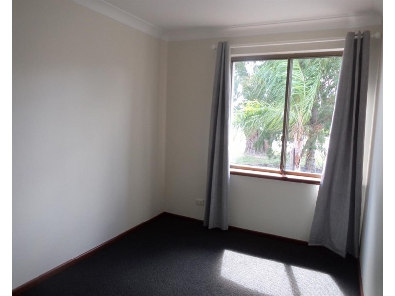 4 Jamaican Road, Safety Bay WA 6169