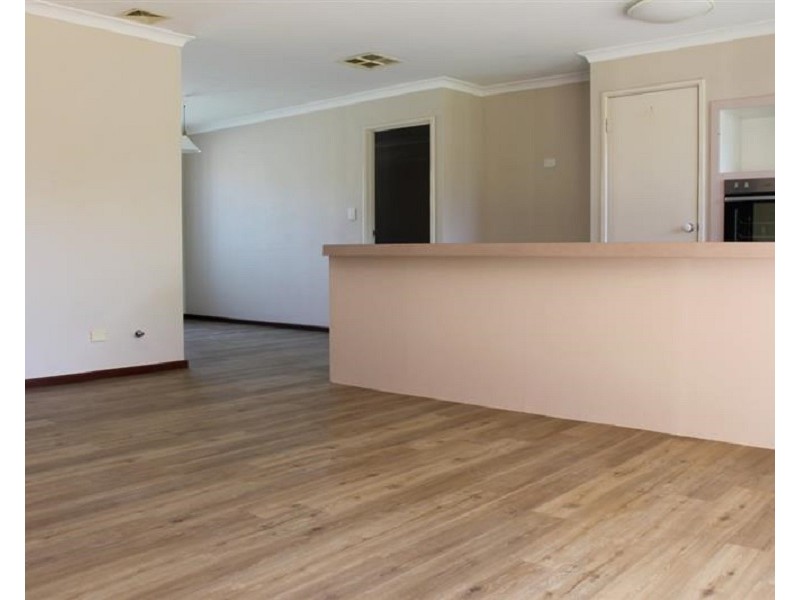 34 Bondi Crescent, Warnbro WA 6169
