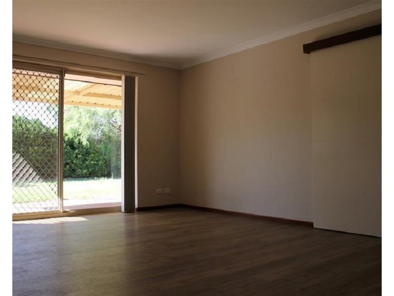 34 Bondi Crescent, Warnbro WA 6169