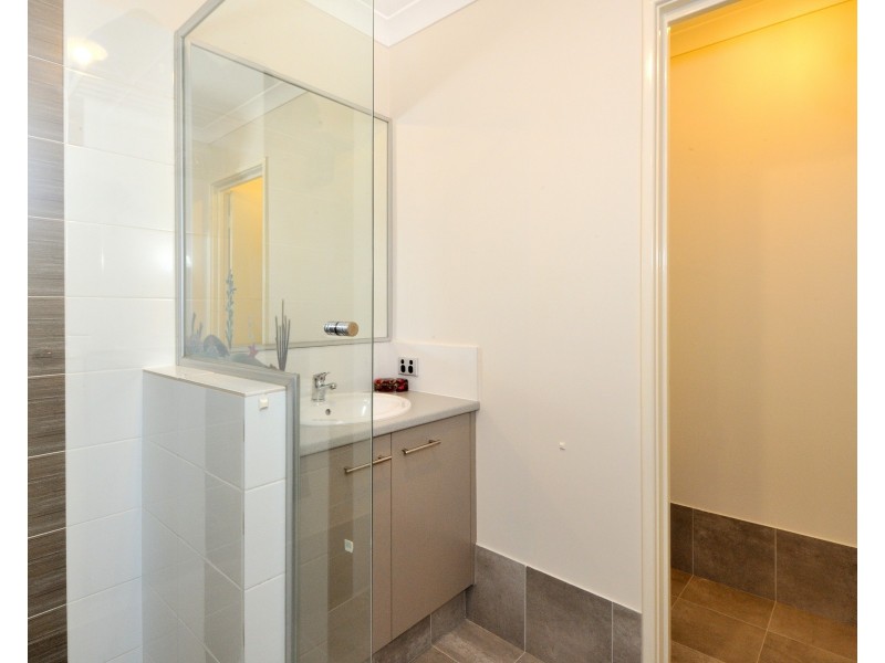 48  Mallina Crescent, Golden Bay WA 6174