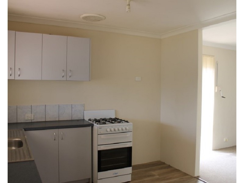 28 McNairn Cross, Leda WA 6170