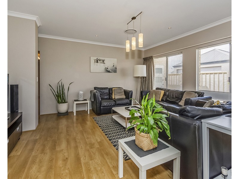6 Jubata Gardens, Dudley Park WA 6210