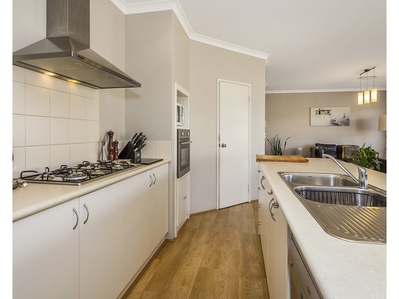 6 Jubata Gardens, Dudley Park WA 6210