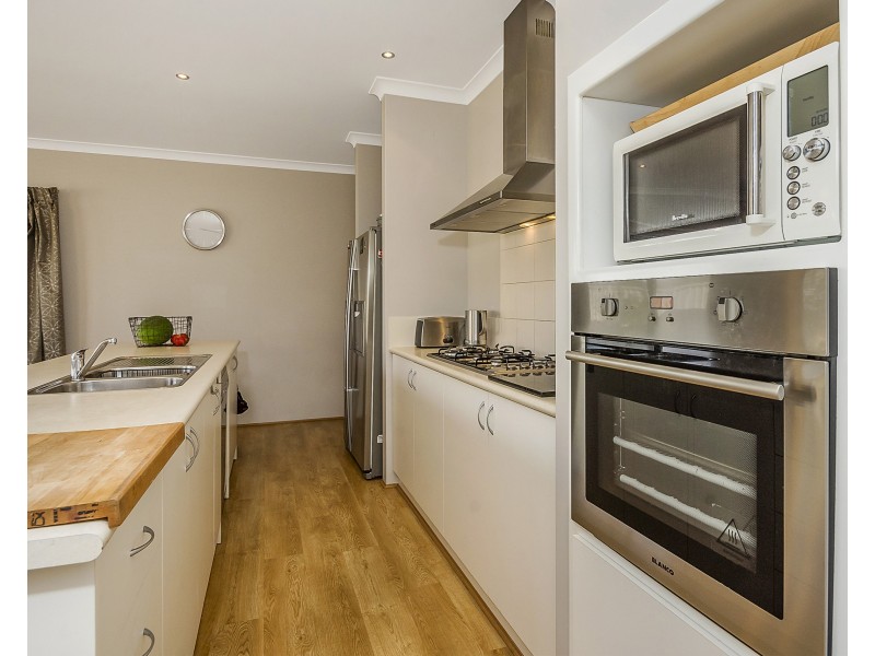 6 Jubata Gardens, Dudley Park WA 6210