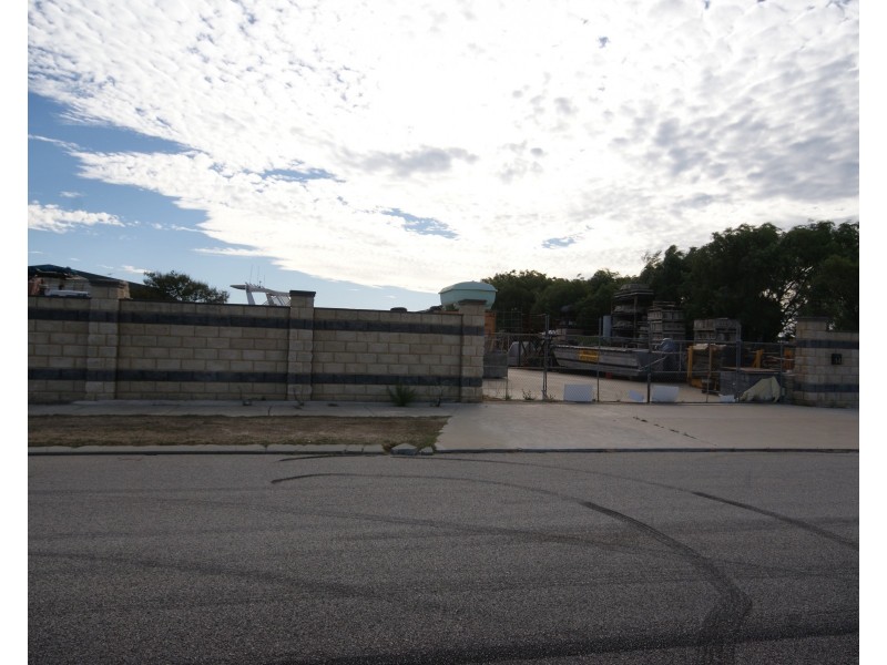 14 Bakewell Drive, Port Kennedy WA 6172