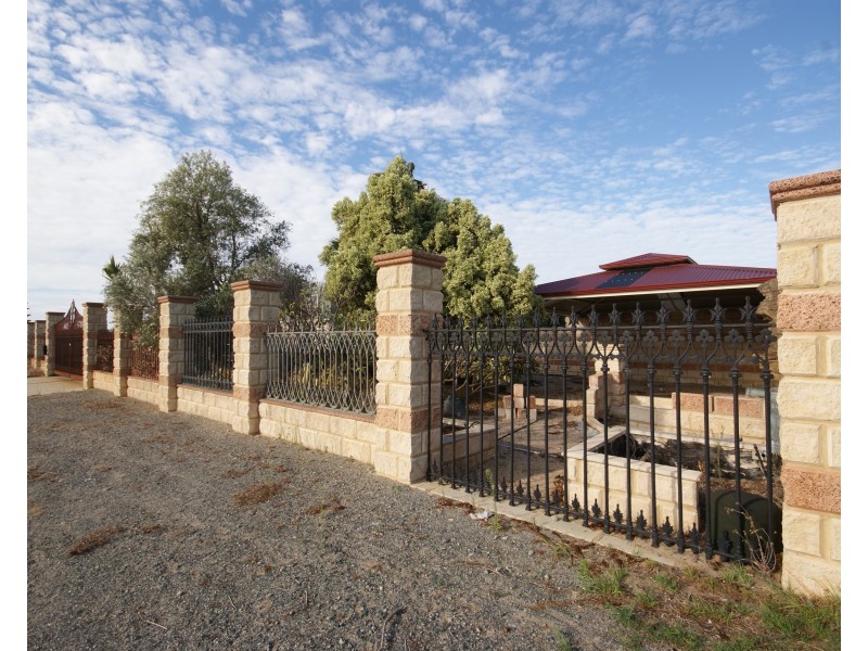 5 Paxton Way, Port Kennedy WA 6172