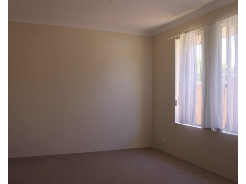 2/16  Inverness Court, Cooloongup WA 6168