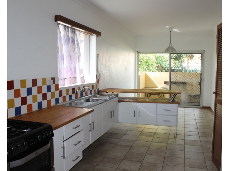 21 Waikiki Road, Safety Bay WA 6169