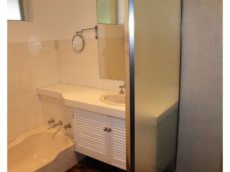 21 Waikiki Road, Safety Bay WA 6169