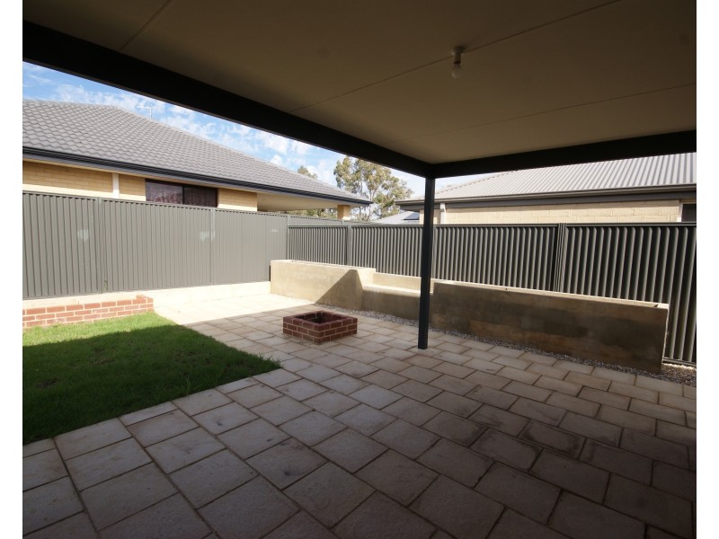 21 Solaris Street, Wellard WA 6170