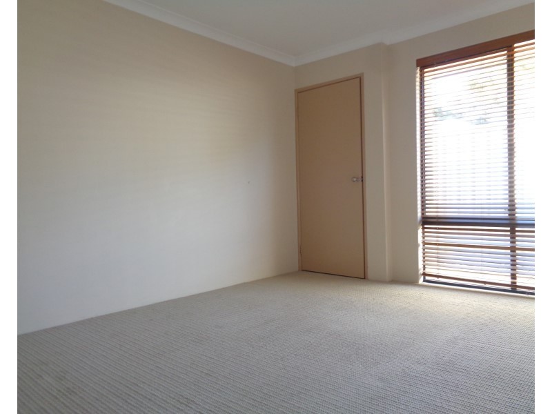 40 Claiborne Road, Secret Harbour WA 6173