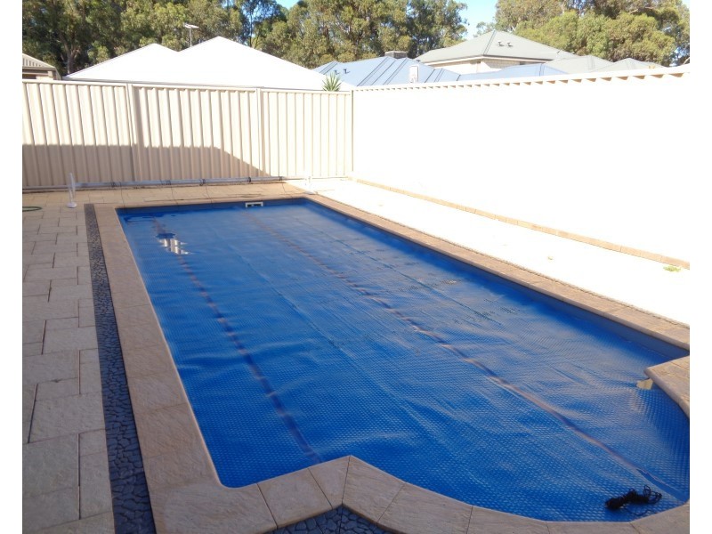 40 Claiborne Road, Secret Harbour WA 6173