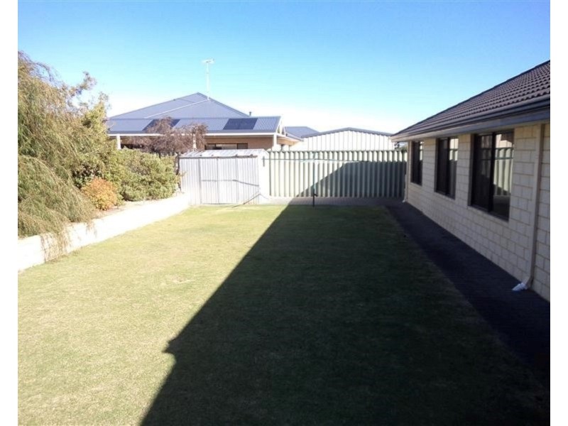 19 Brussels Circuit, Port Kennedy WA 6172