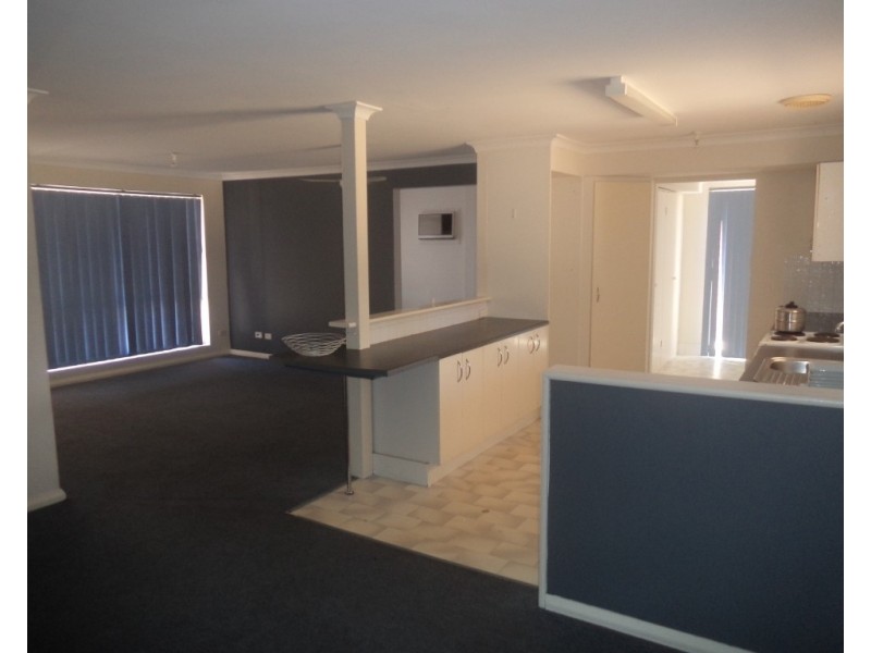 29 Studzor Street, Warnbro WA 6169