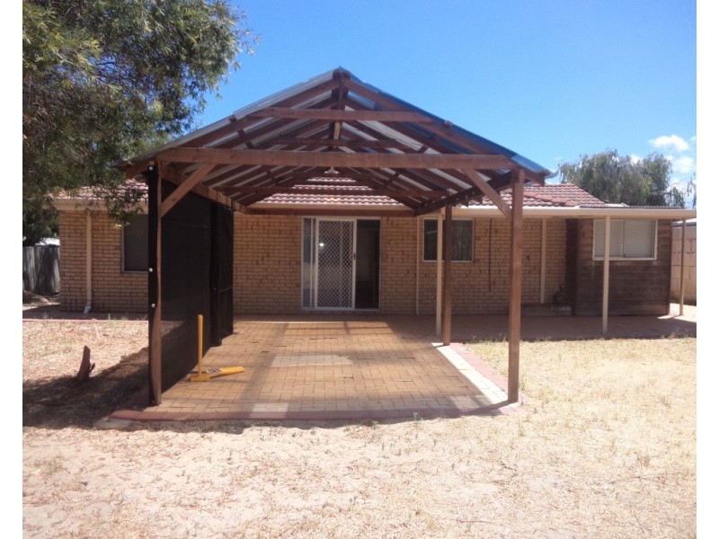 29 Studzor Street, Warnbro WA 6169