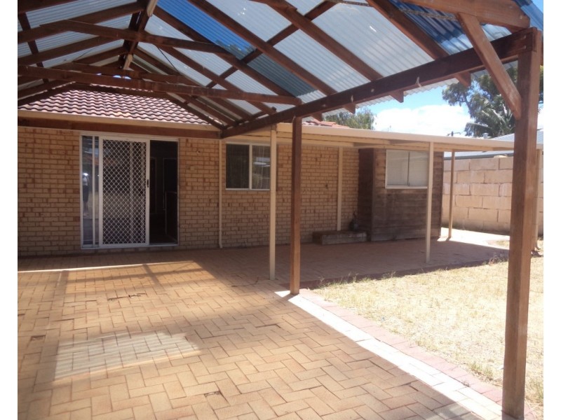 29 Studzor Street, Warnbro WA 6169