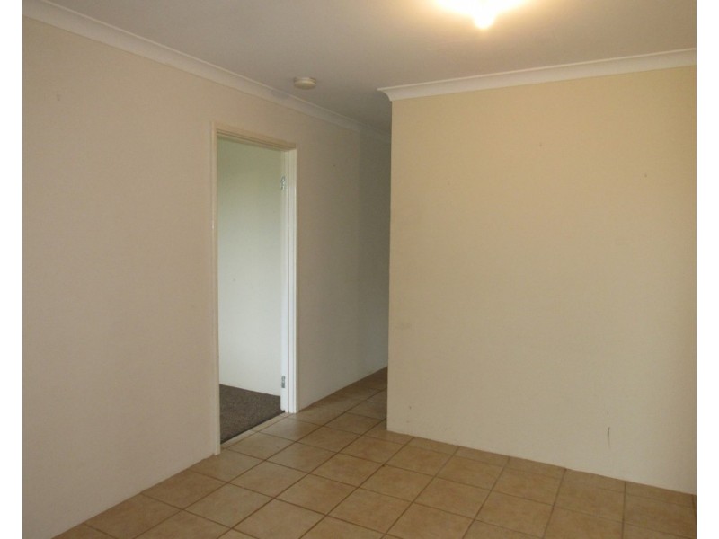 8 Fox Close, Waikiki WA 6169