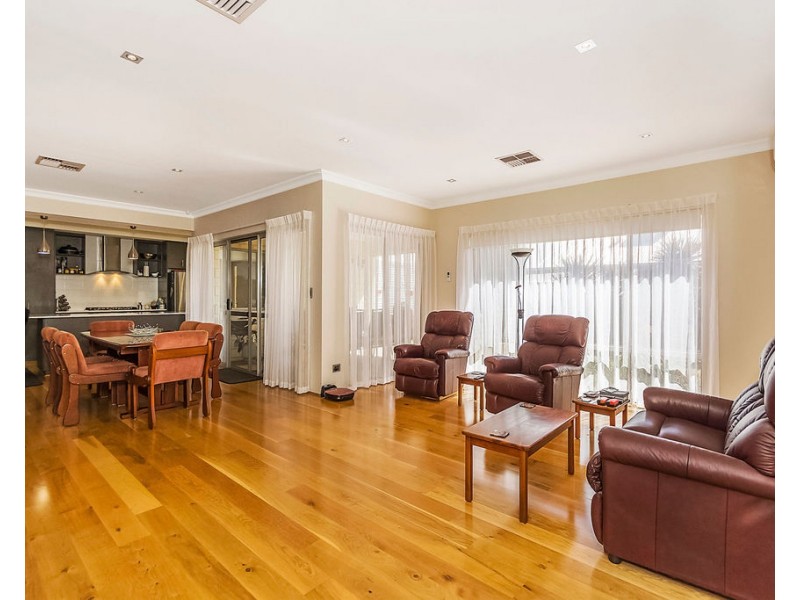 38 Skylark Loop, Erskine WA 6210