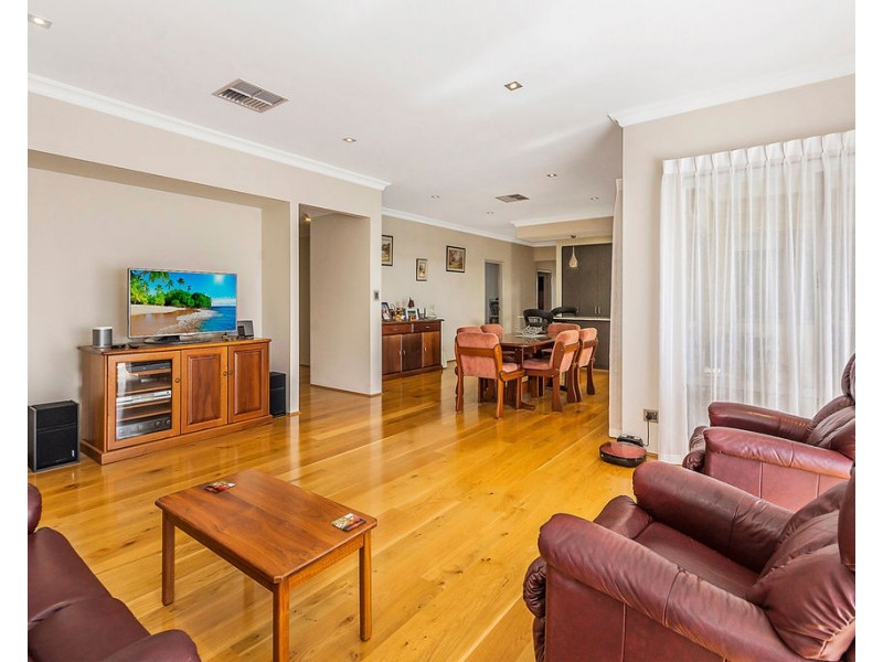 38 Skylark Loop, Erskine WA 6210