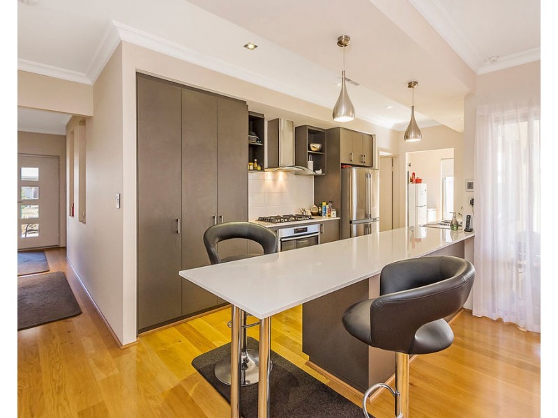 38 Skylark Loop, Erskine WA 6210