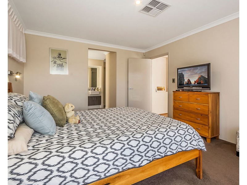 38 Skylark Loop, Erskine WA 6210