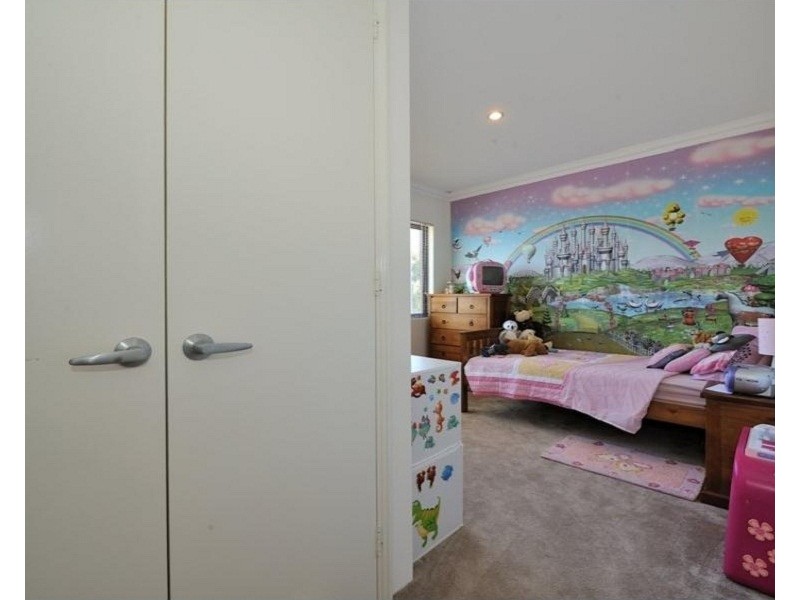 10D Parkin Street, Rockingham WA 6168