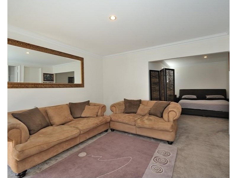 10D Parkin Street, Rockingham WA 6168