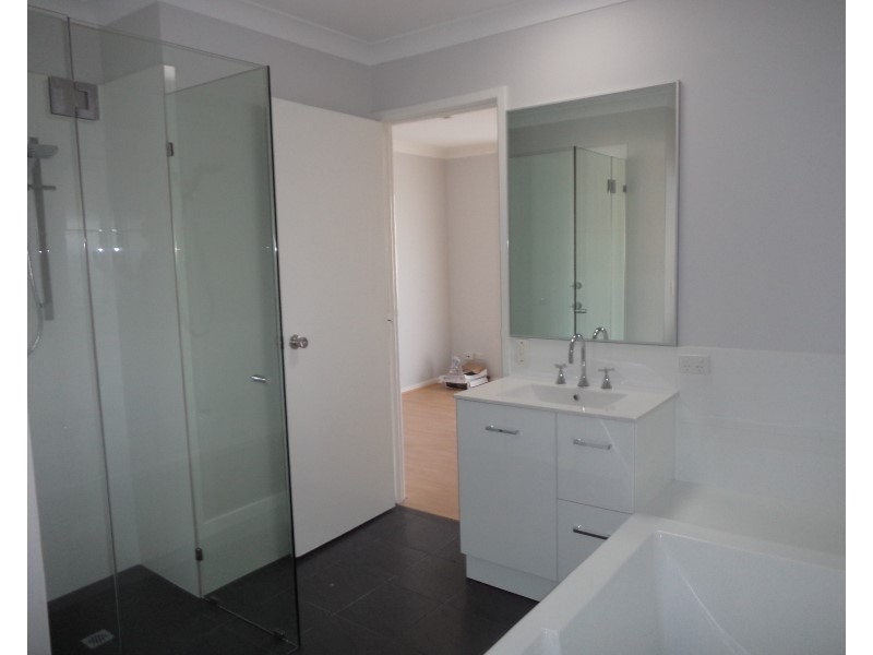 28 Malibu Road, Safety Bay WA 6169