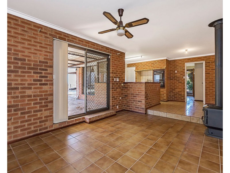 7 Fordred Place, Parmelia WA 6167