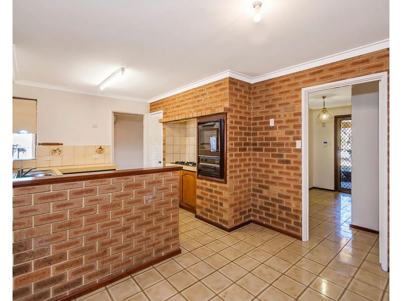 7 Fordred Place, Parmelia WA 6167