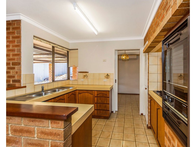 7 Fordred Place, Parmelia WA 6167