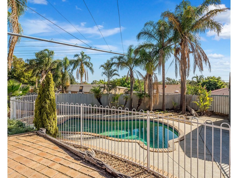 7 Fordred Place, Parmelia WA 6167