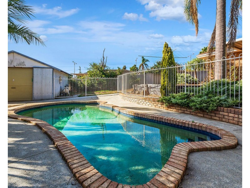 7 Fordred Place, Parmelia WA 6167
