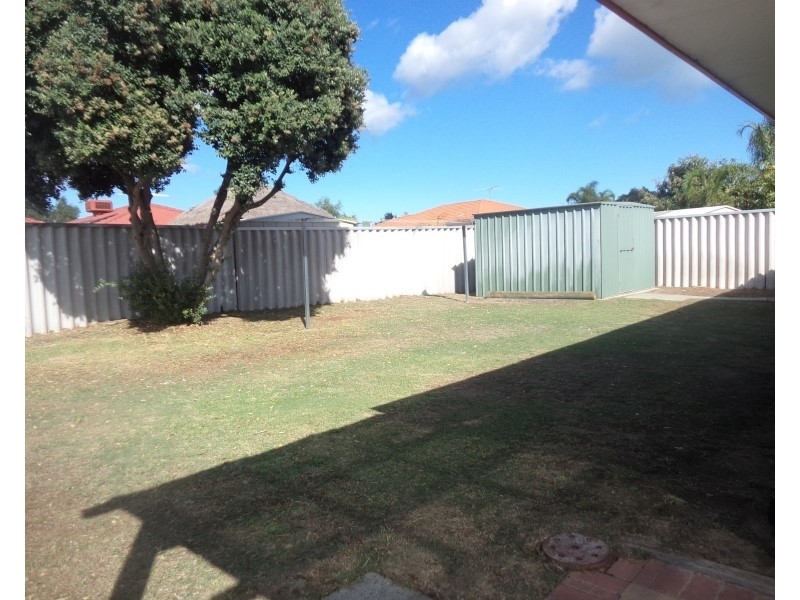 61 Montebourg Meander, Port Kennedy WA 6172