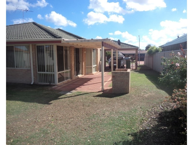 61 Montebourg Meander, Port Kennedy WA 6172