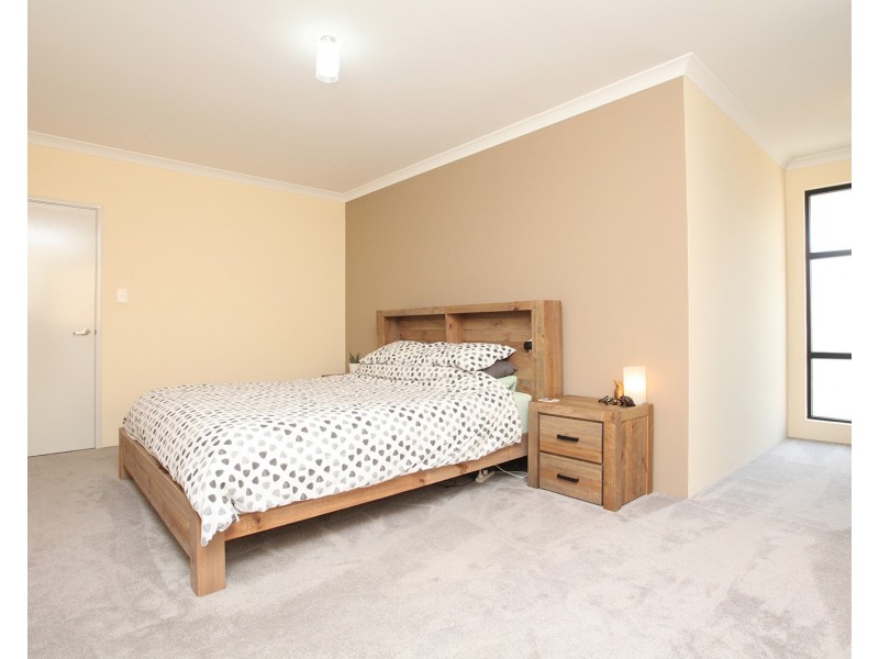 48 Lavinia Crescent, Secret Harbour WA 6173